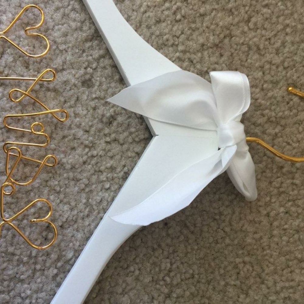 Brides hanger